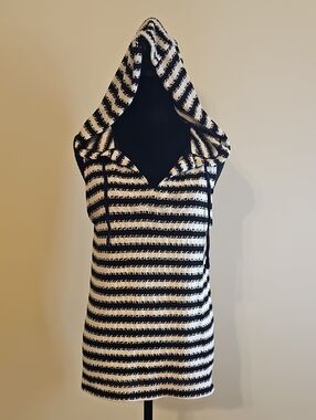 Sanctuary Black & White Striped Hooded Sleeveless Tunic